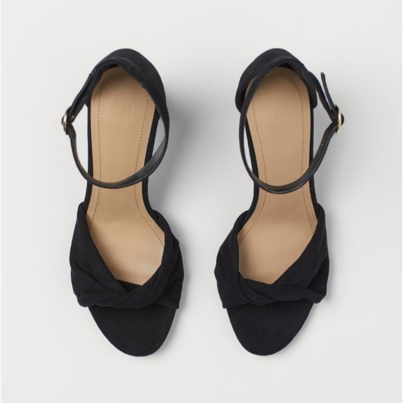 H&M Black Heels - Picture 2 of 12